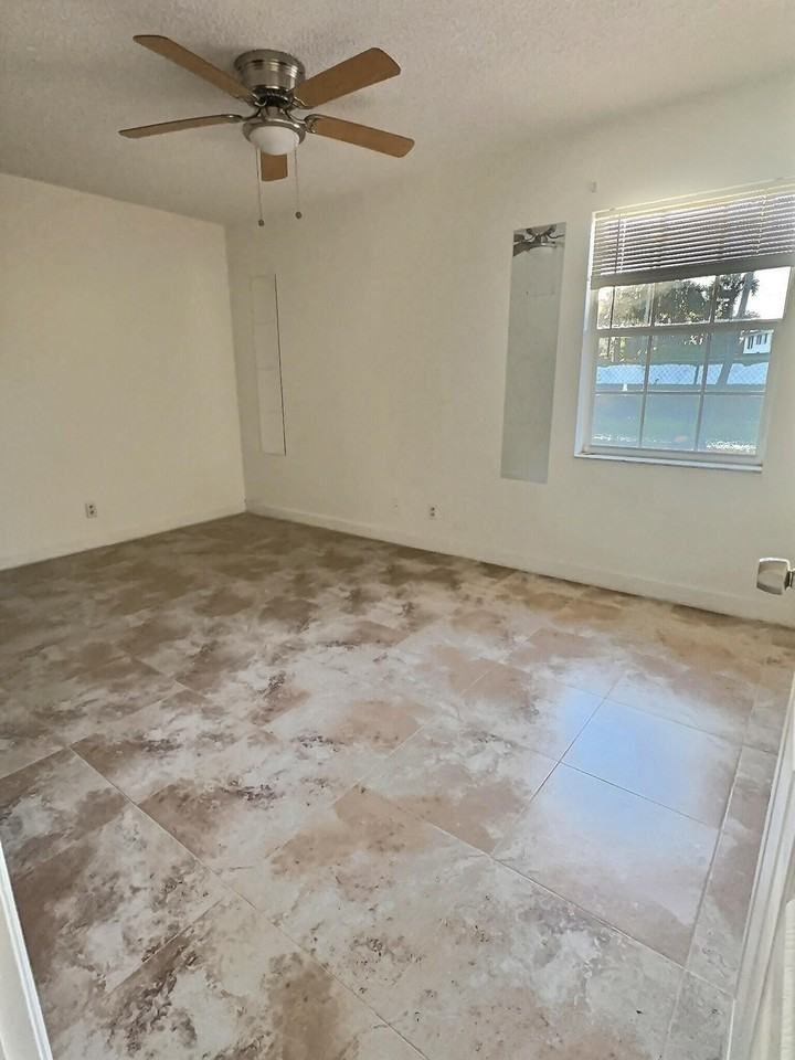 141 Plumage Ln - Photo 6 of 17