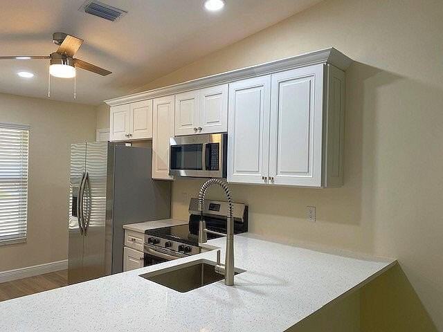 5085 Bottlebrush St - Photo 4 of 31