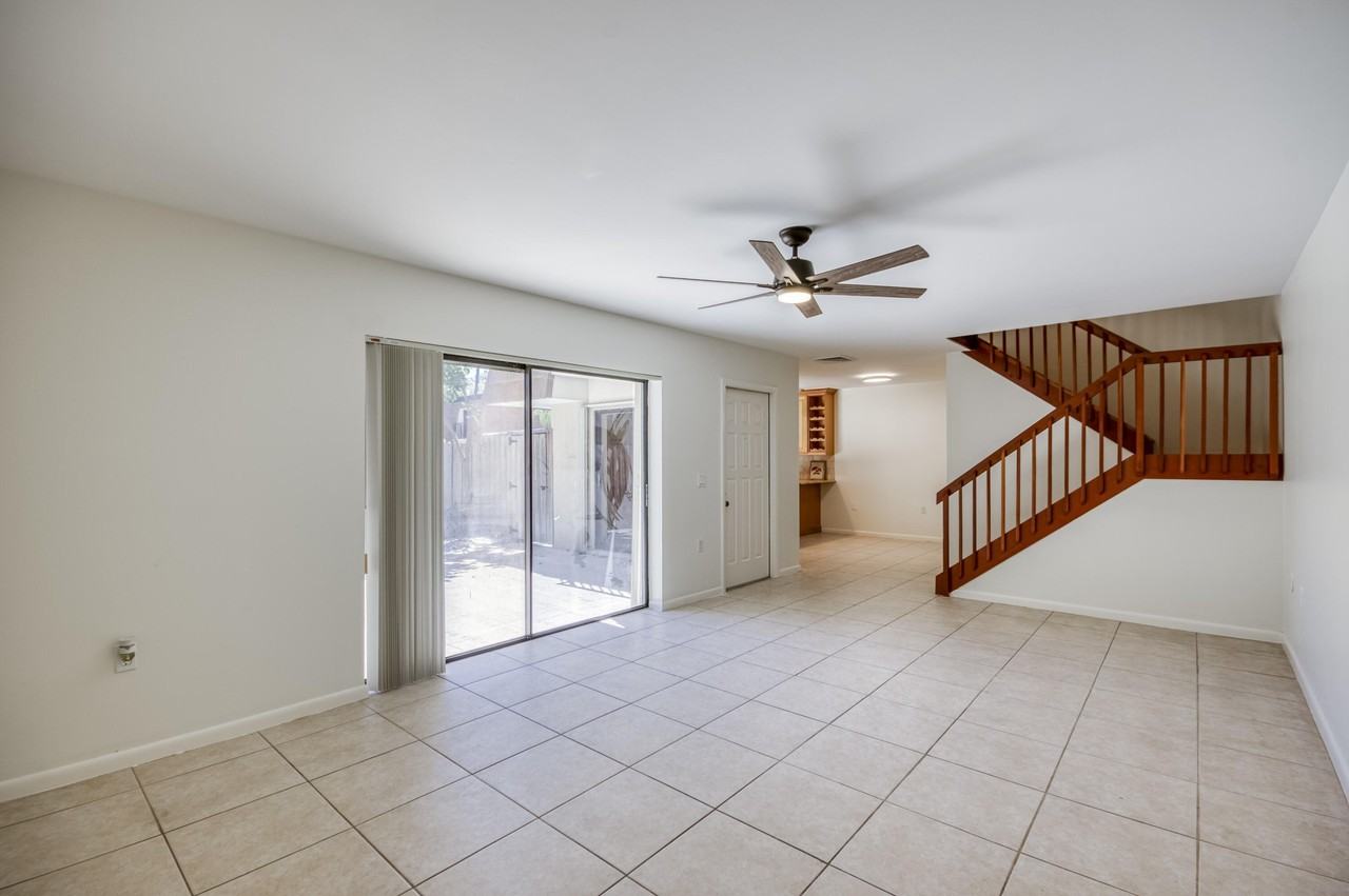 2414 24th Ct - Photo 7 of 27