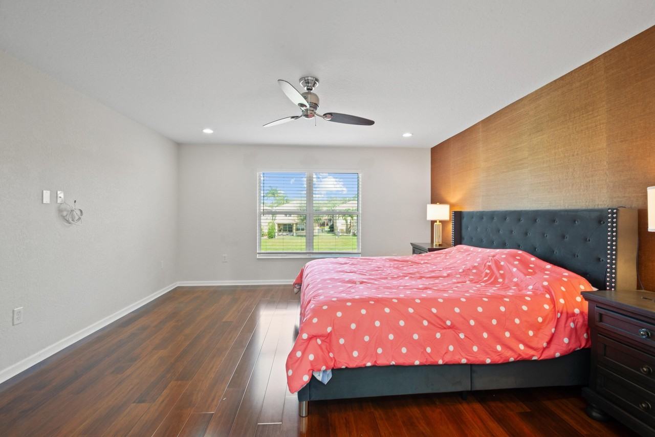 7865 Jewelwood Dr - Photo 3 of 50