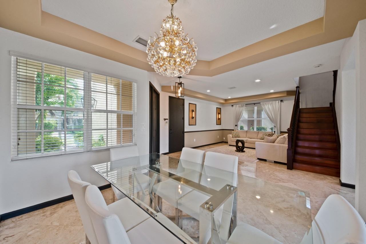 7865 Jewelwood Dr - Photo 5 of 50