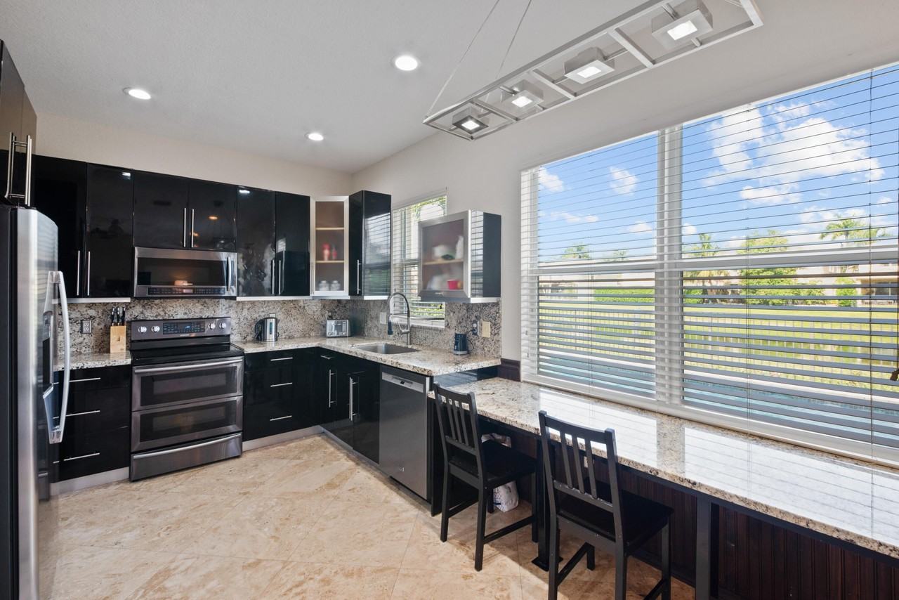 7865 Jewelwood Dr - Photo 6 of 50