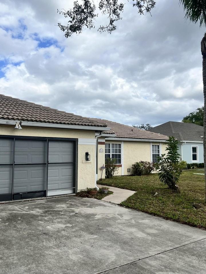 5110 Nw Erskin Ter - Photo 3 of 27