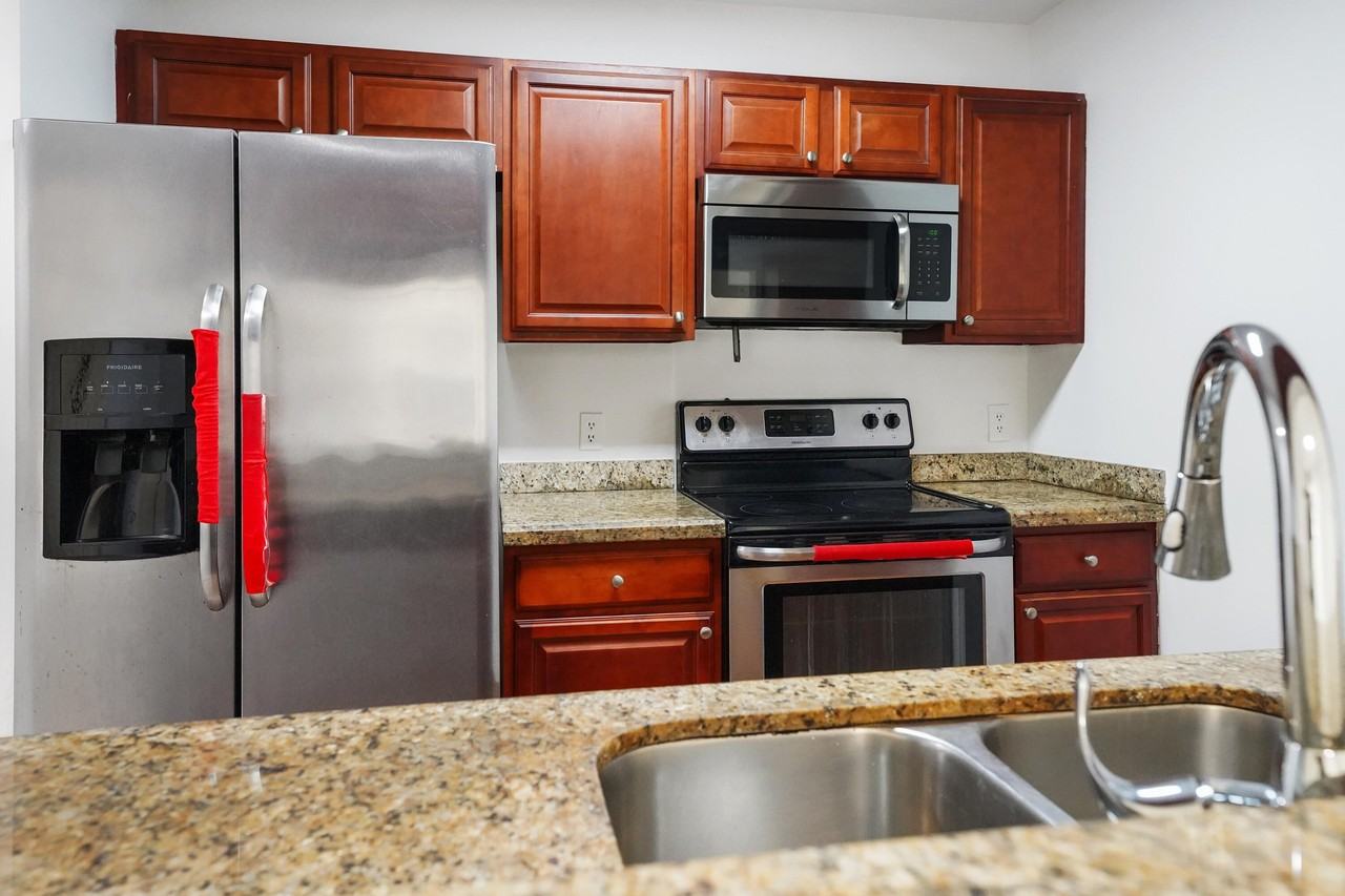 5070 Elmhurst Rd #F - Photo 6 of 16