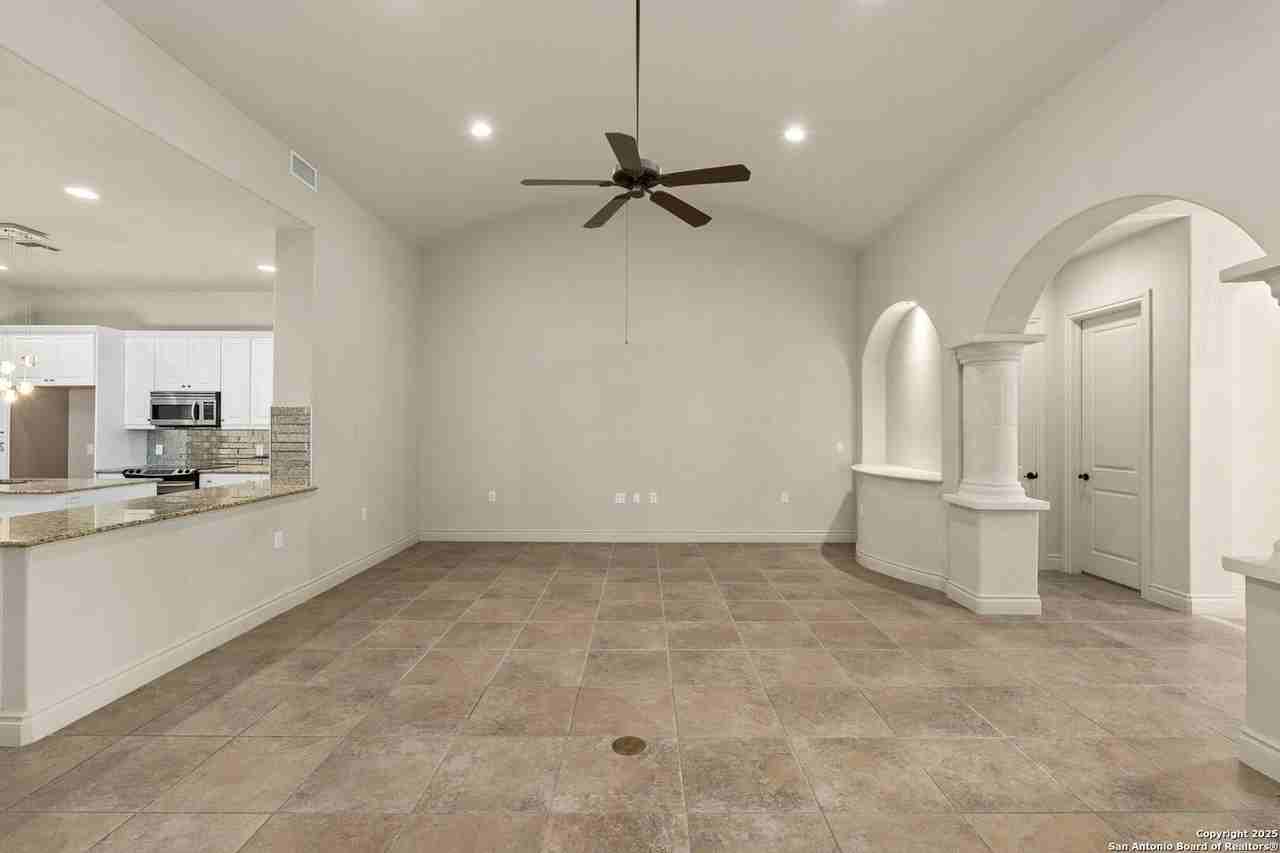 6710 Ghia Ln - Photo 5 of 50