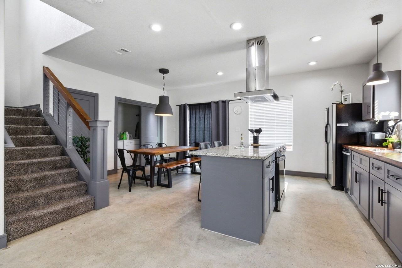 122 Applin Ave Unit A #A - Photo 4 of 21