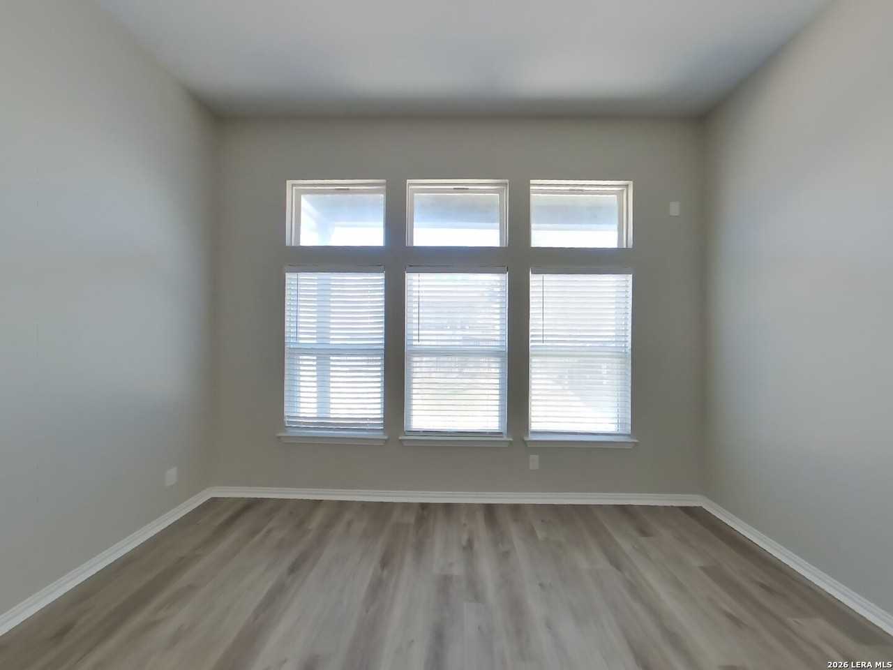 7950 Headwaters Trl - Photo 3 of 17