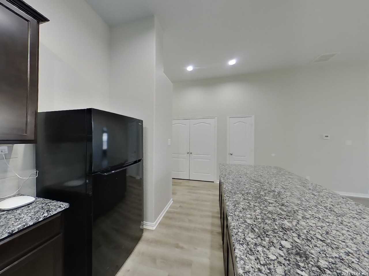 7950 Headwaters Trl - Photo 4 of 17