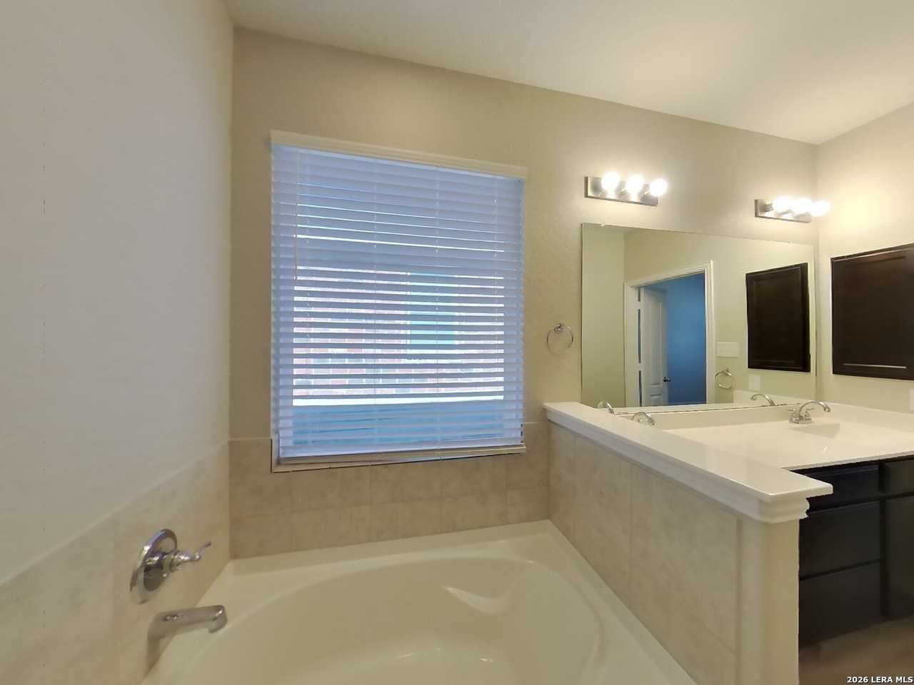 7950 Headwaters Trl - Photo 7 of 17