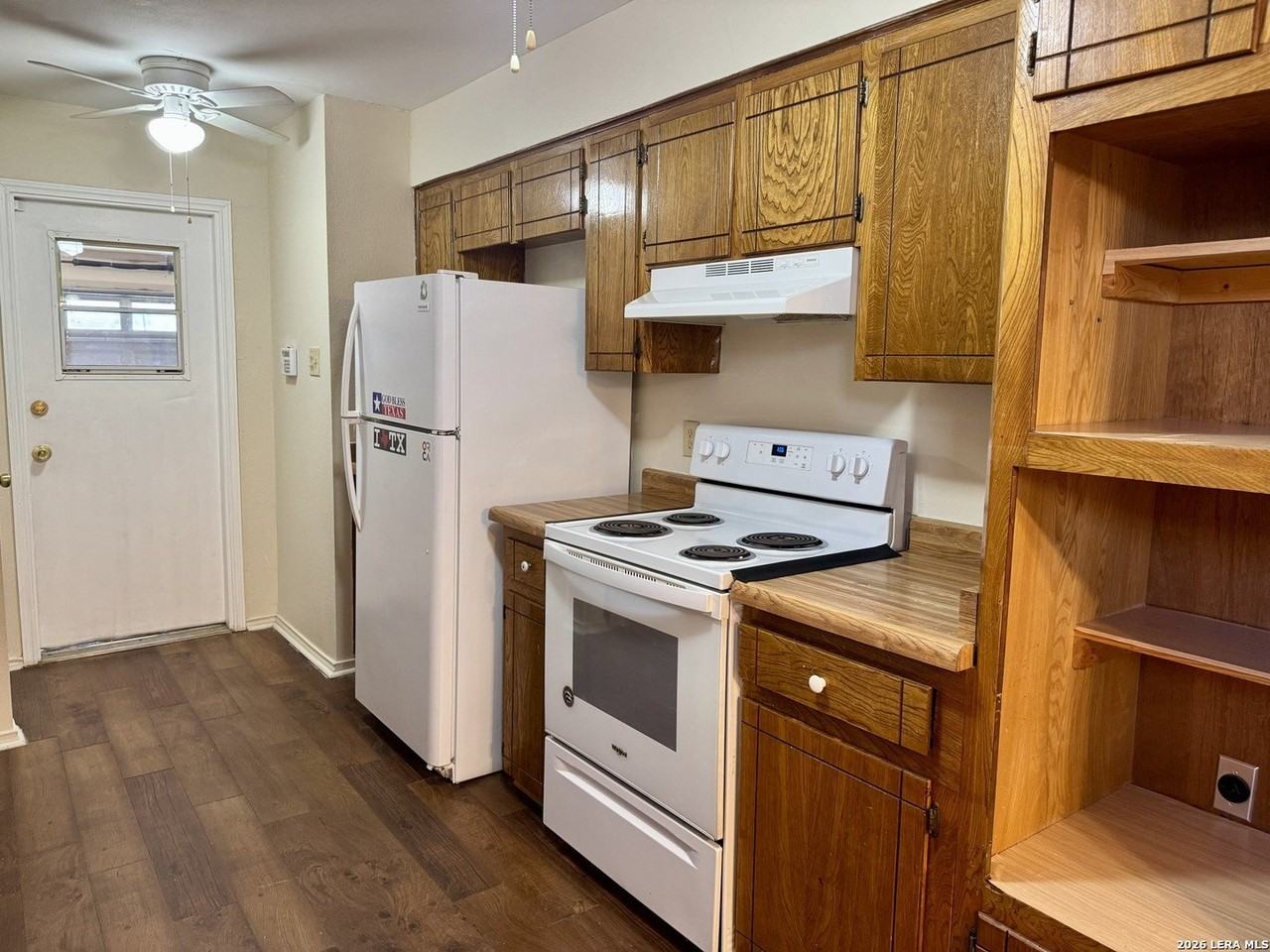 4203 Desert Gold Dr - Photo 6 of 12