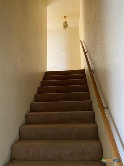 1200 Monroe Loop Apt C #C - Photo 5 of 8