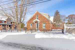 featured image of 31 Washington St