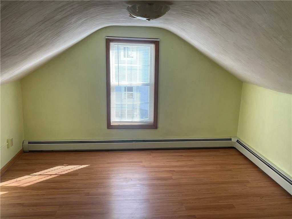 83 Titus St - Photo 6 of 10