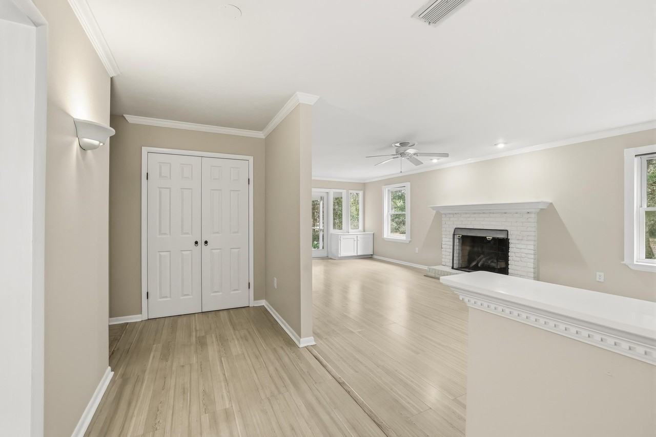 7585 Skipper Ln - Photo 7 of 50