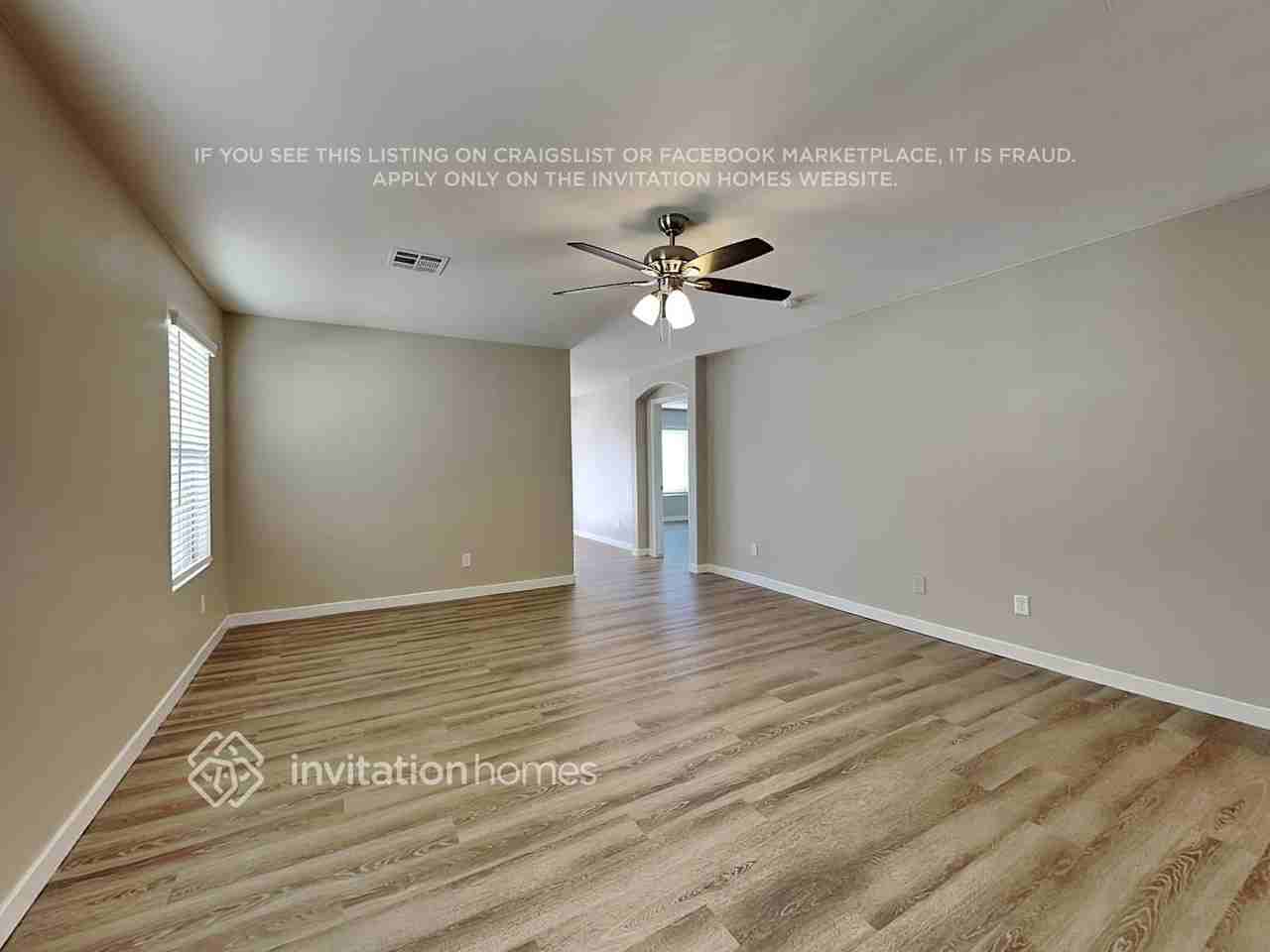 927 S 239th Ln - Photo 3 of 19