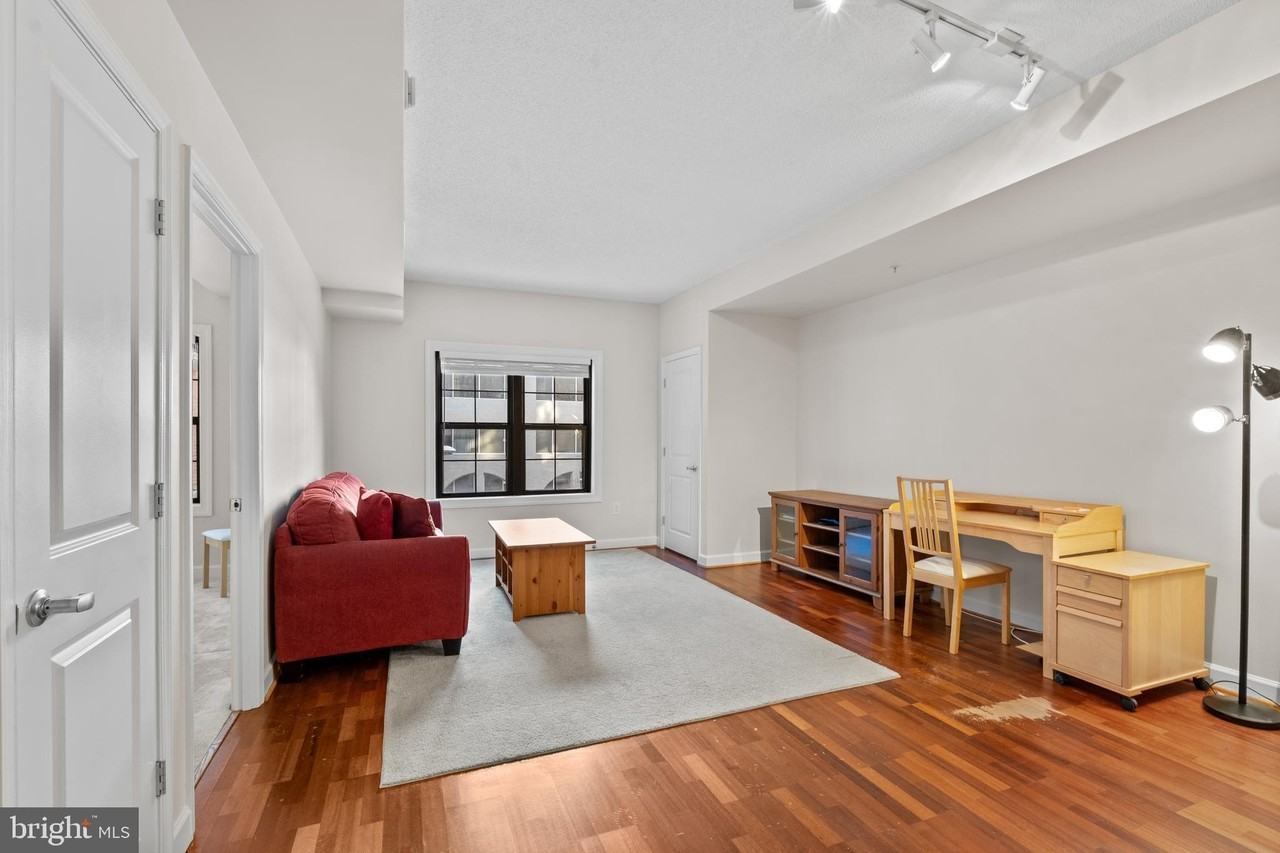 1111 25th St Nw Apt 512 #512 - Photo 6 of 20