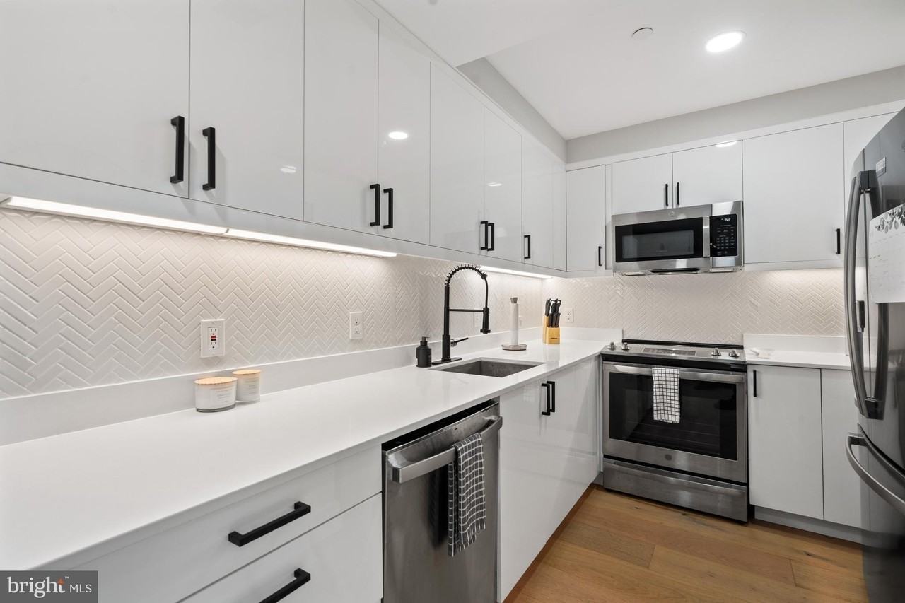 919 12th St Ne Unit A305 #A305 - Photo 5 of 22