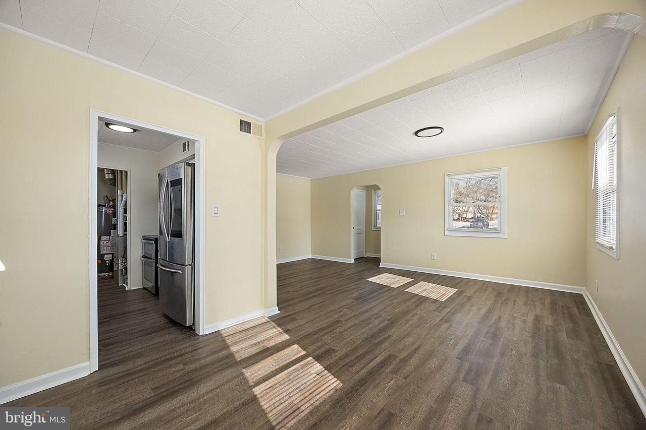 700 Garnet Rd - Photo 4 of 18