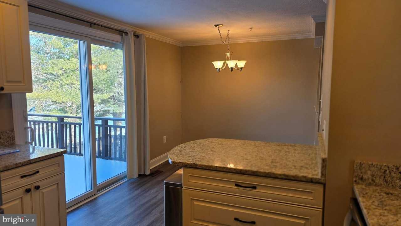 1246 Quaker Ridge Dr Unit 89 #89 - Photo 6 of 38