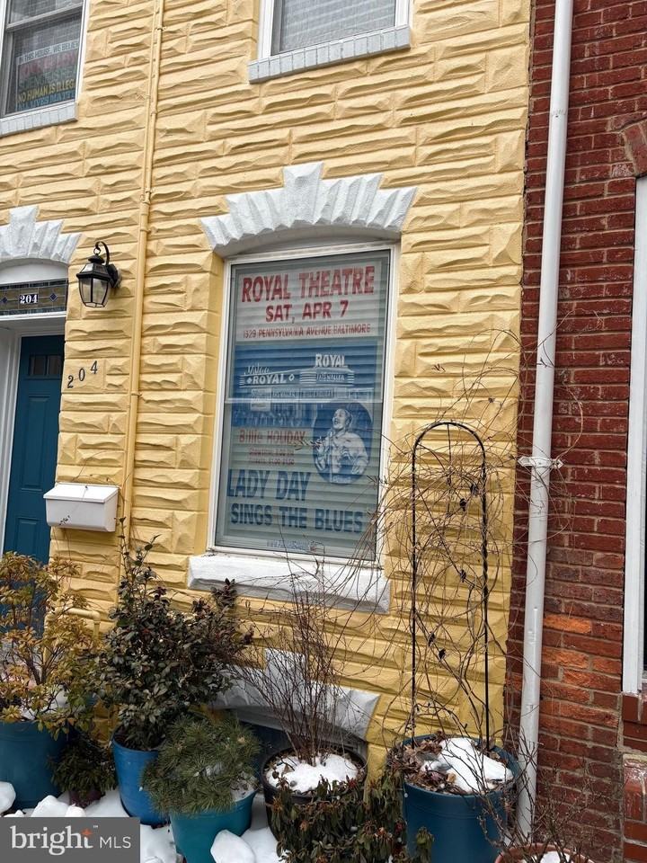 229 S Durham St - Photo 5 of 26