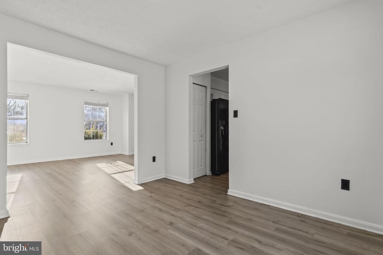 6953 Cony Ct - Photo 6 of 33