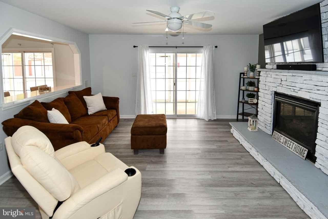 10049 Meleen Dr - Photo 7 of 50