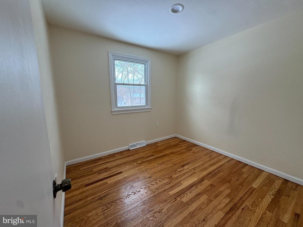 1319 Heights Pl - Photo 7 of 20