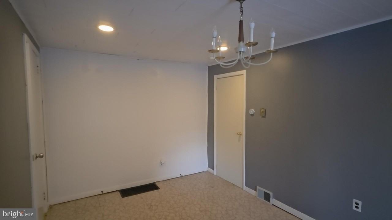 3151 Tuckahoe Rd - Photo 3 of 13