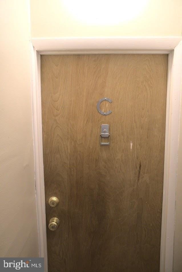 410 Monmouth St Apt C #C - Photo 2 of 12