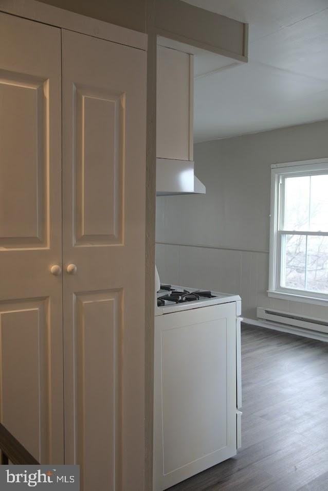 410 Monmouth St Apt C #C - Photo 7 of 12