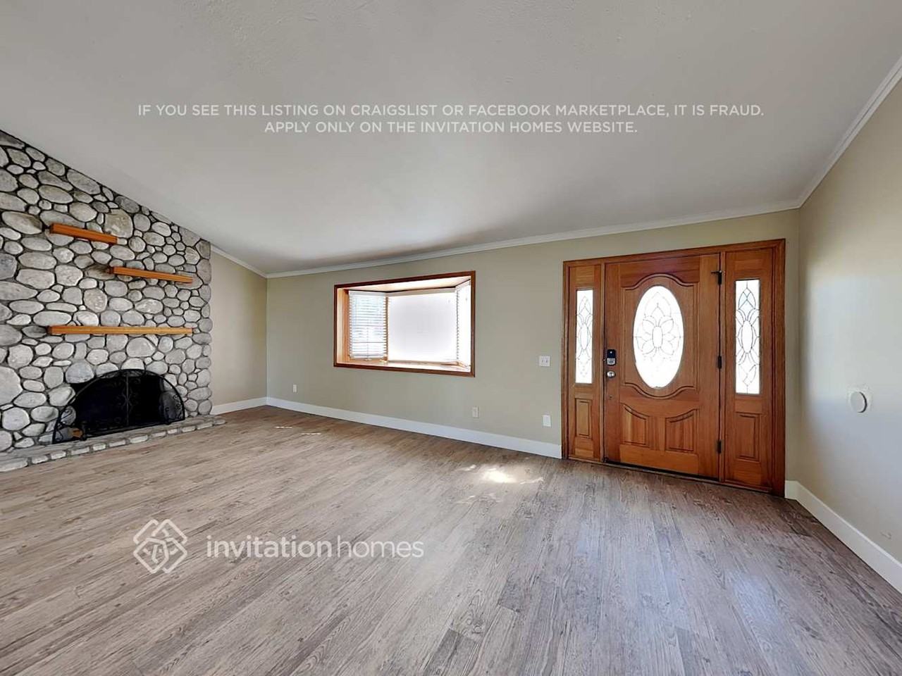 1504 Cole Ave - Photo 4 of 18