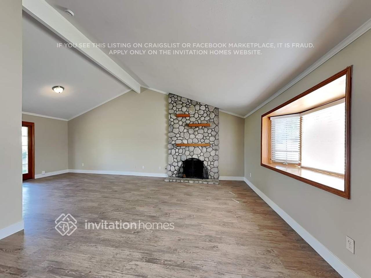 1504 Cole Ave - Photo 5 of 18