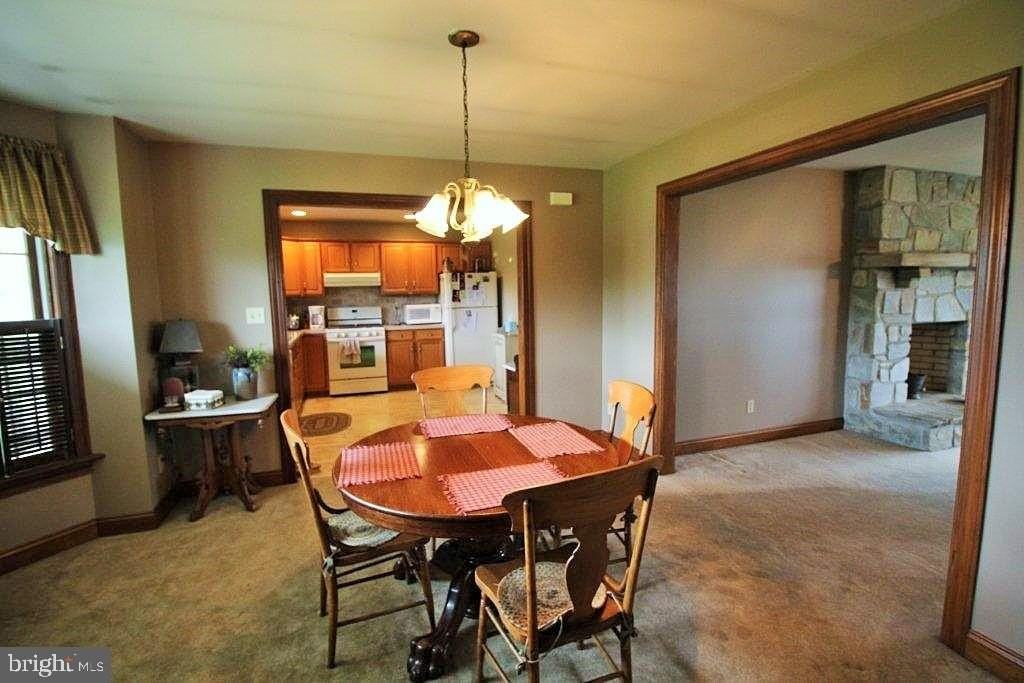 181 King Rd - Photo 7 of 19