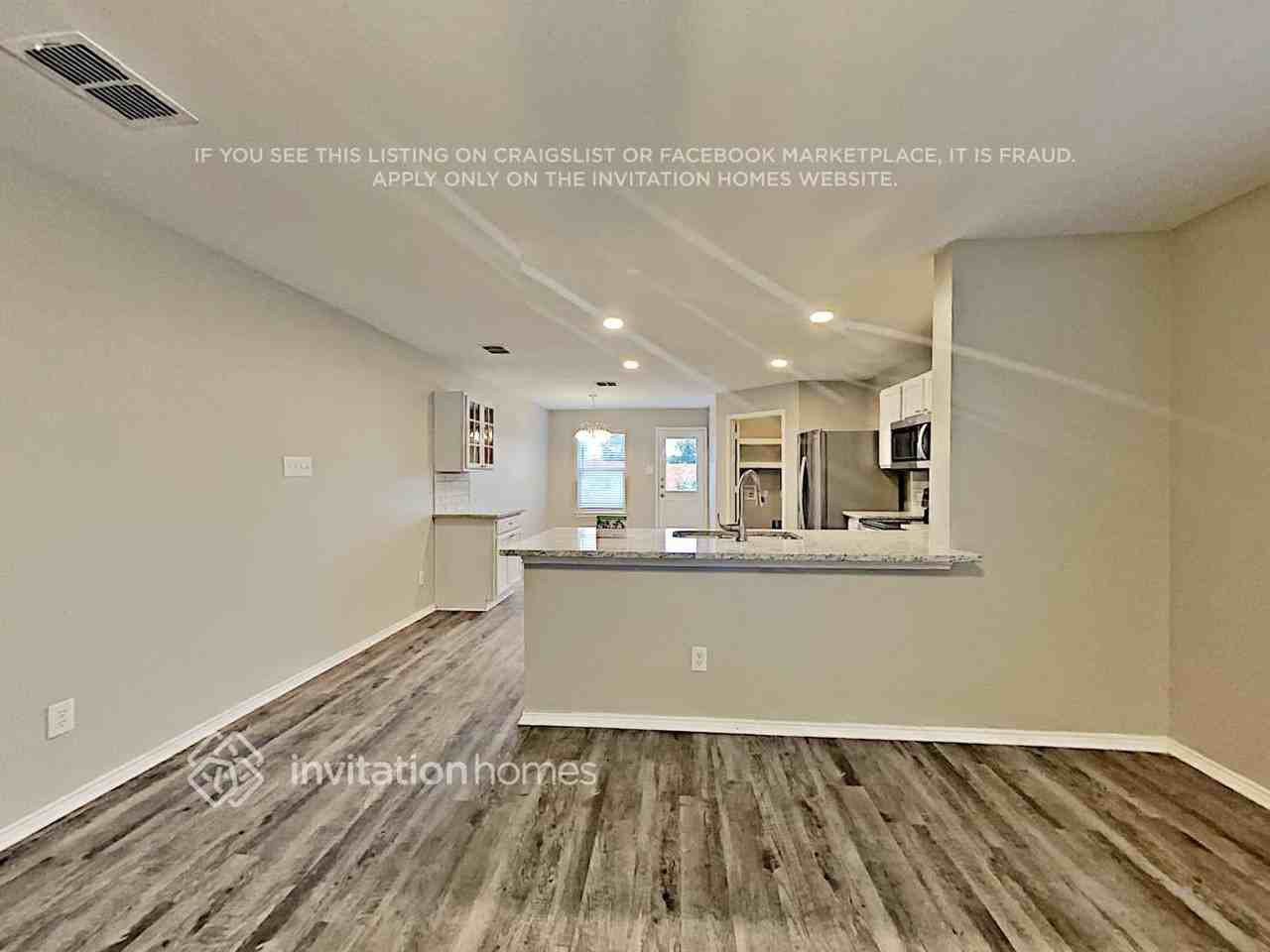 12700 Ocean Spray Dr - Photo 4 of 17