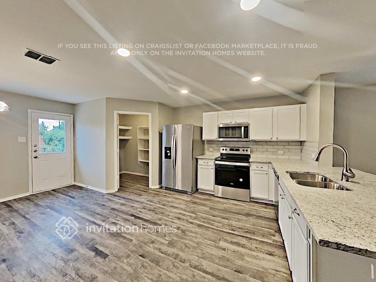 12700 Ocean Spray Dr - Photo 5 of 17