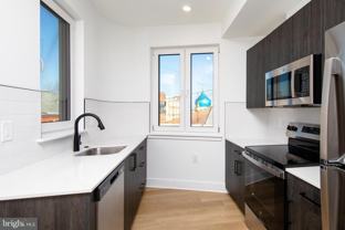 633-35 N 5th St Unit 201 #201 - Photo 1 of 1