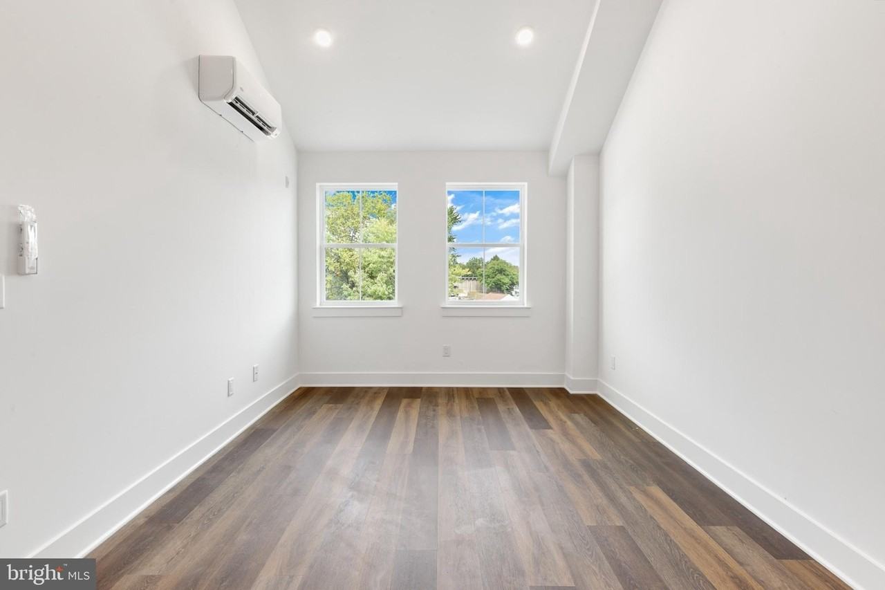 7037 Ridge Ave Apt 303 #303 - Photo 7 of 20