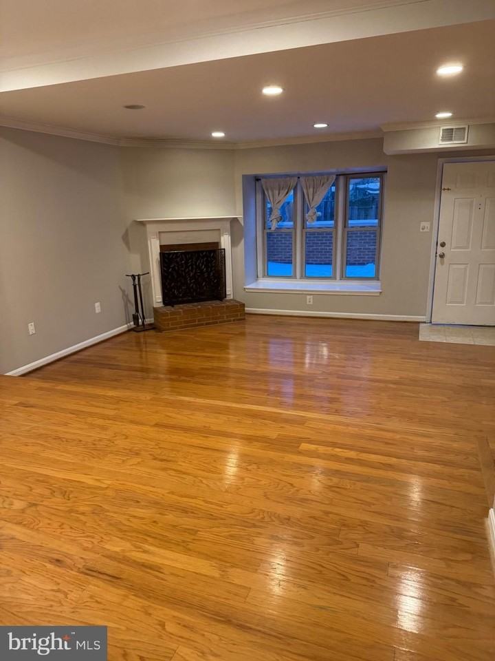 2540 Fairfax Dr Unit A #A - Photo 6 of 19