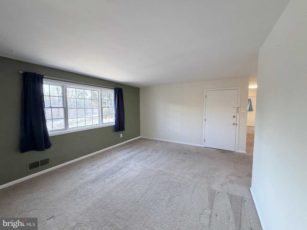 4207 15th St N - Photo 4 of 18