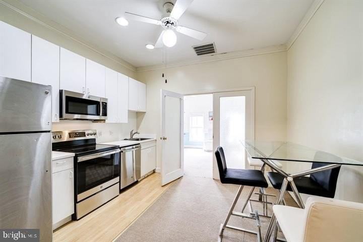 1017 Queen St Unit 2 #2 - Photo 3 of 11