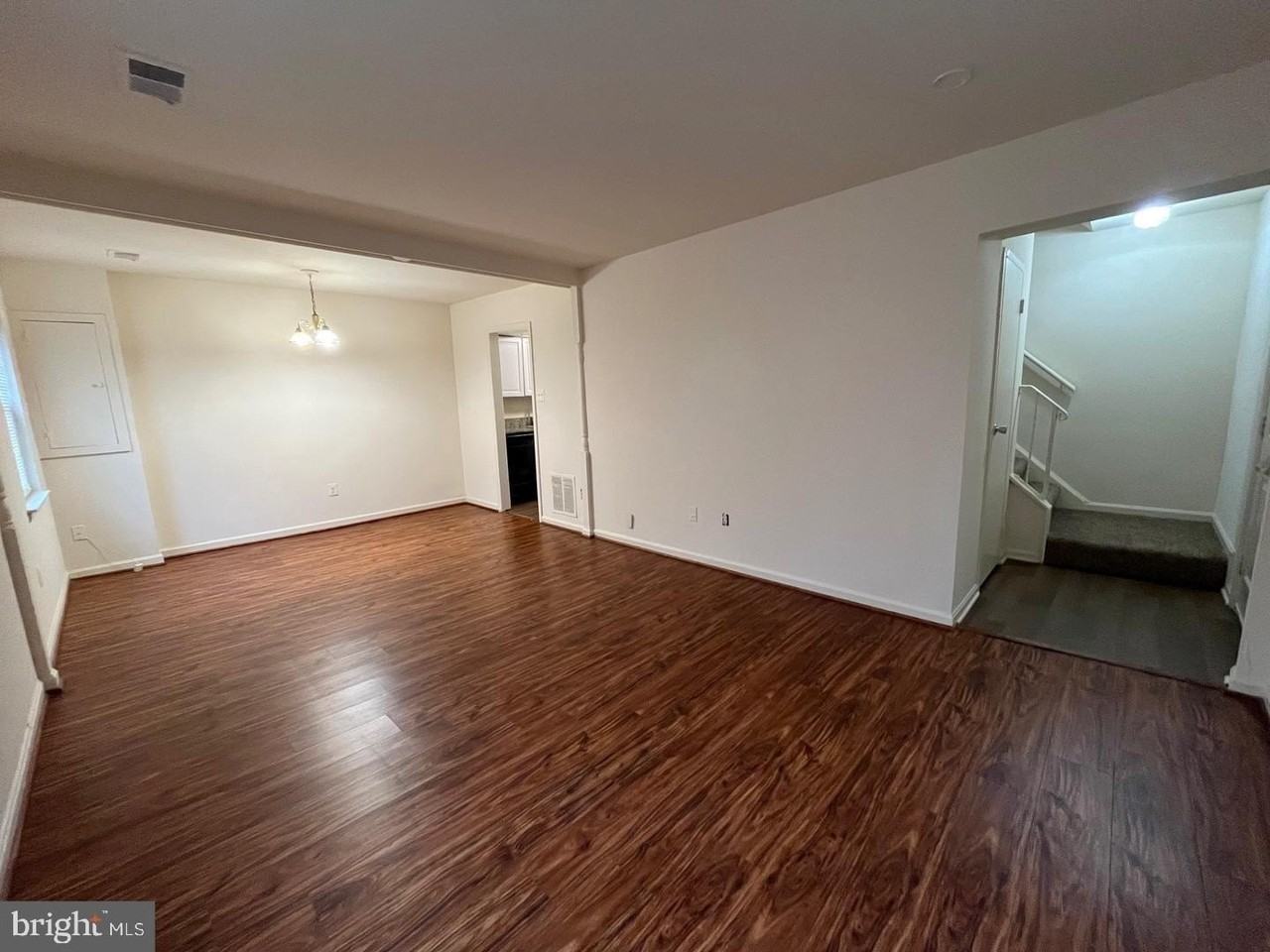 8806 Walutes Cir Unit D #D - Photo 4 of 23