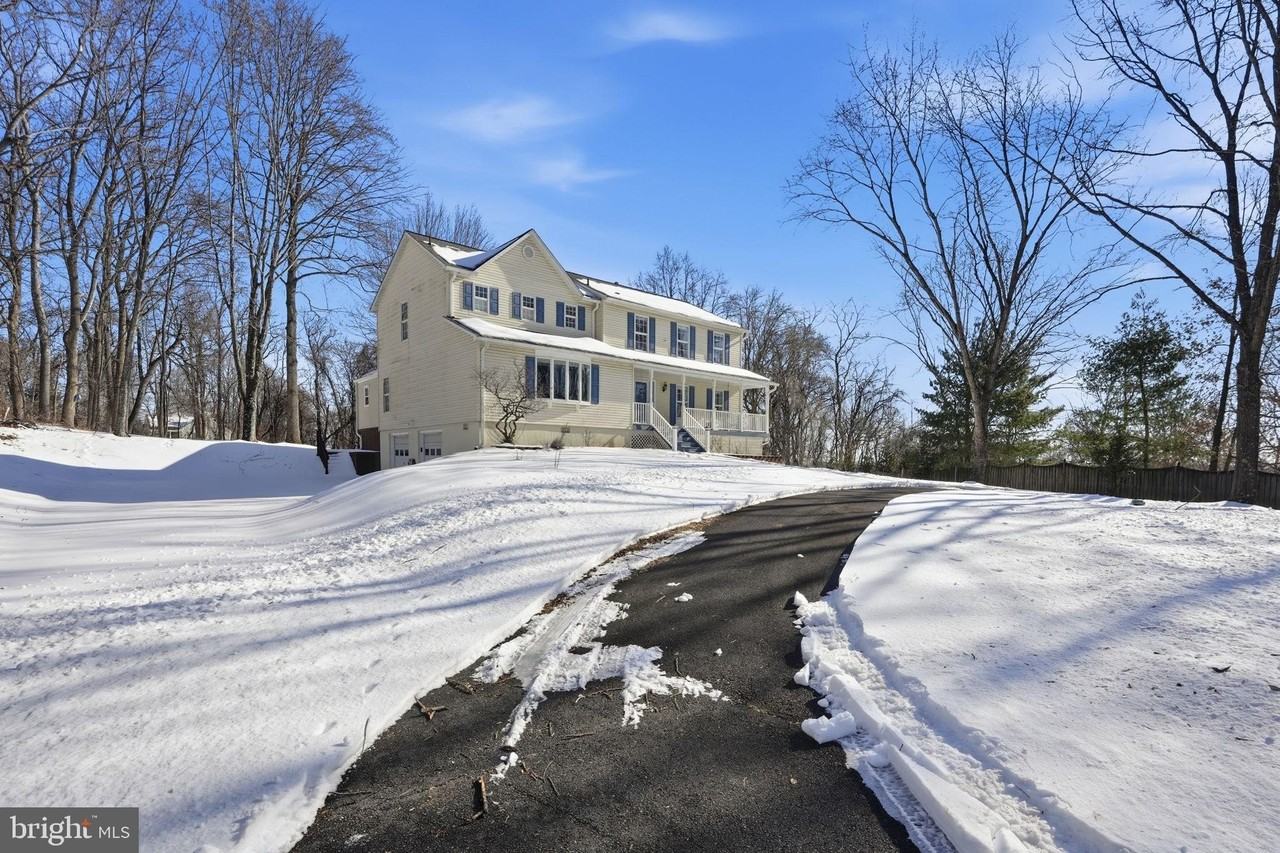 35298 Scotland Heights Rd - Photo 2 of 48