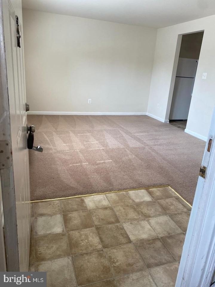 300 E Furman Dr - Photo 2 of 12