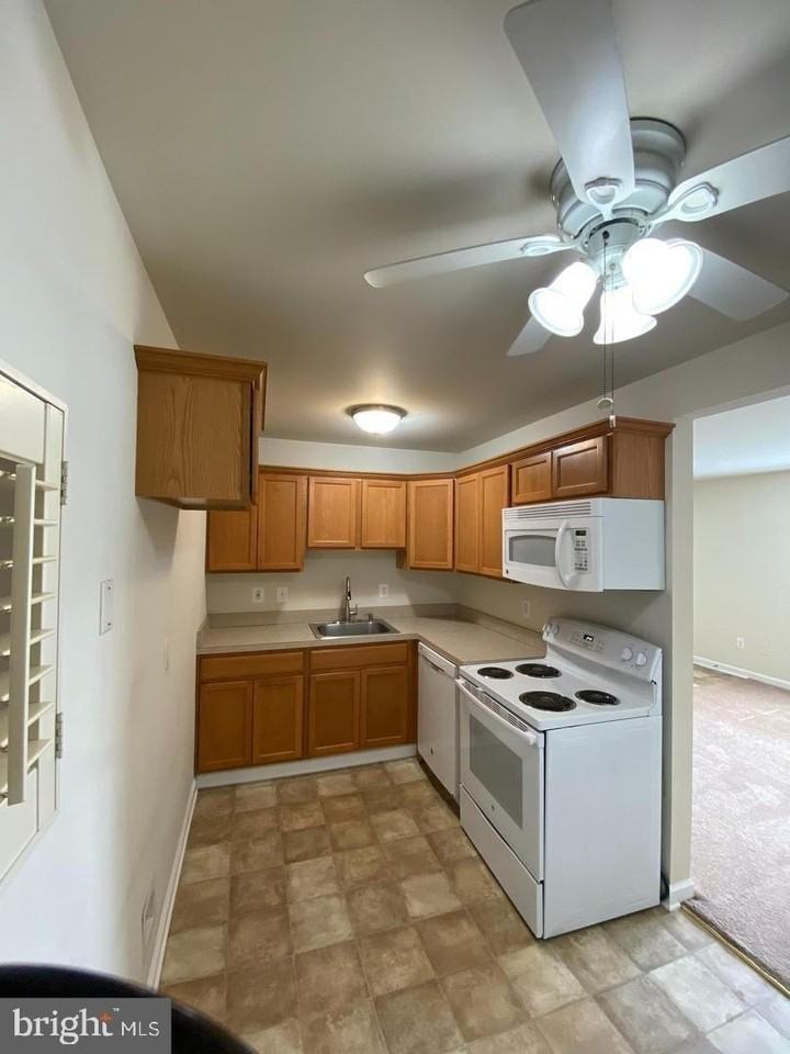 300 E Furman Dr - Photo 6 of 12