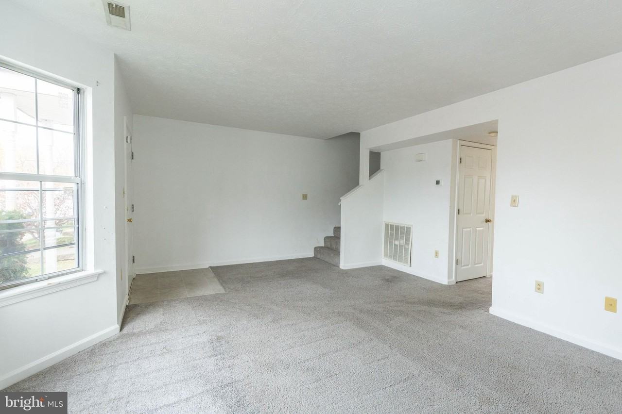 164 Stadium Cir - Photo 3 of 30