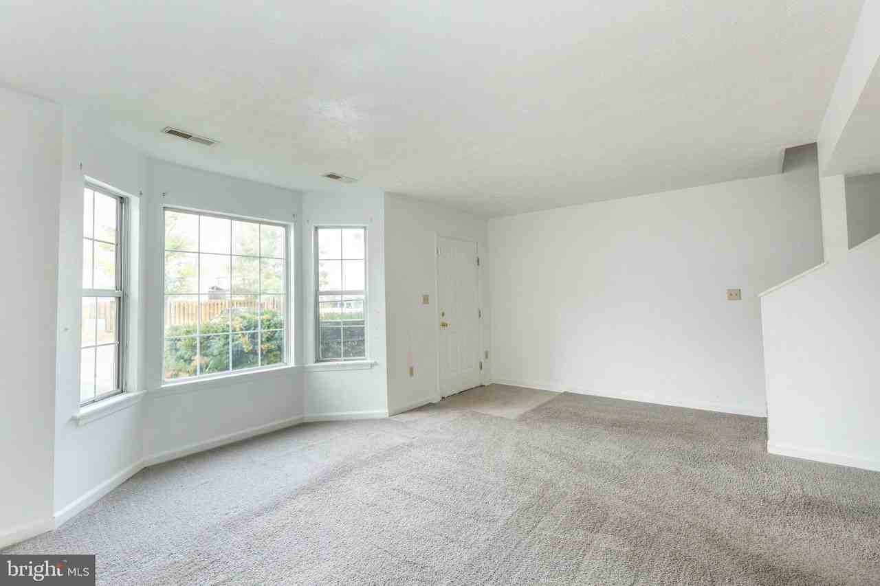 164 Stadium Cir - Photo 5 of 30