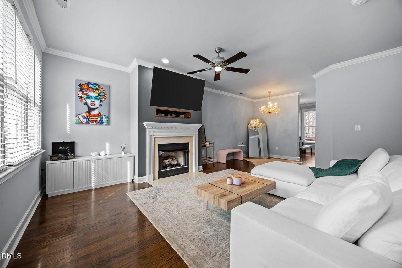 132 Ashton Hall Ln - Photo 4 of 24