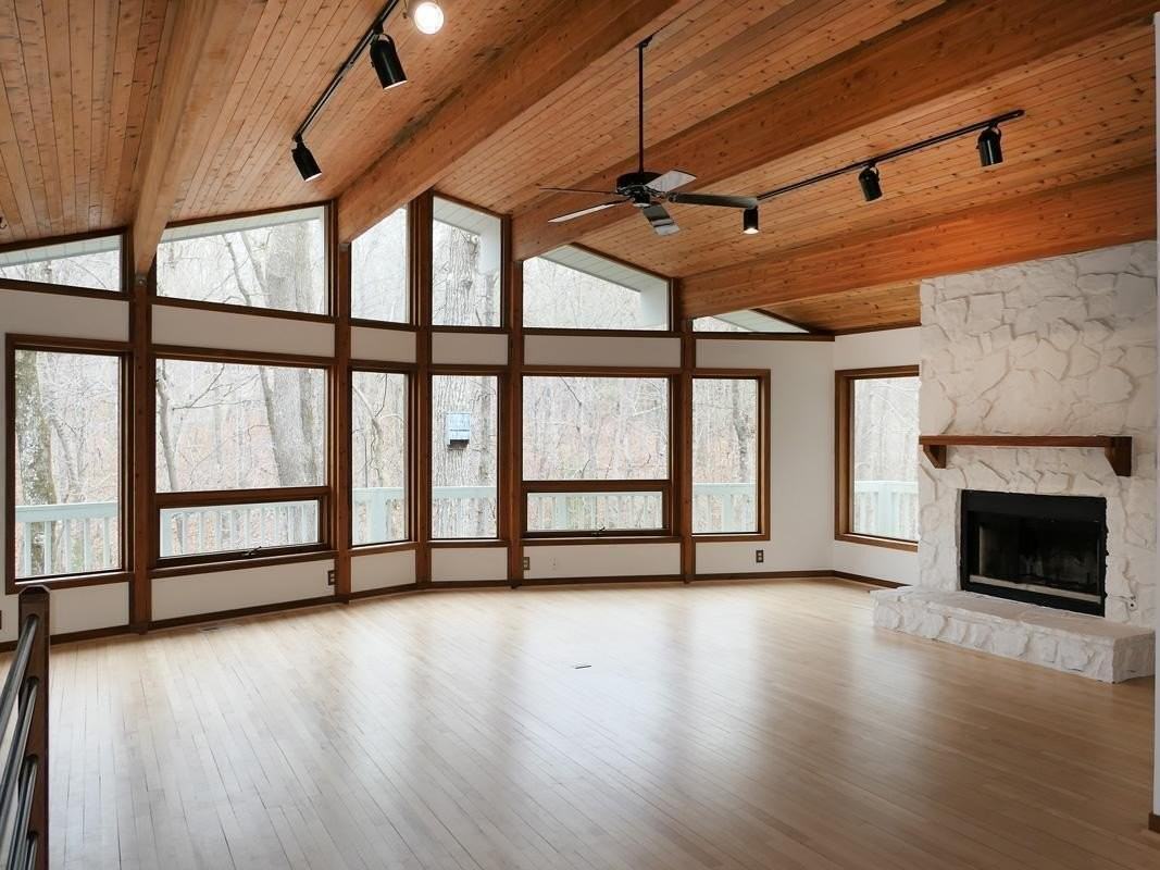 1249 Jordan Hls - Photo 4 of 42