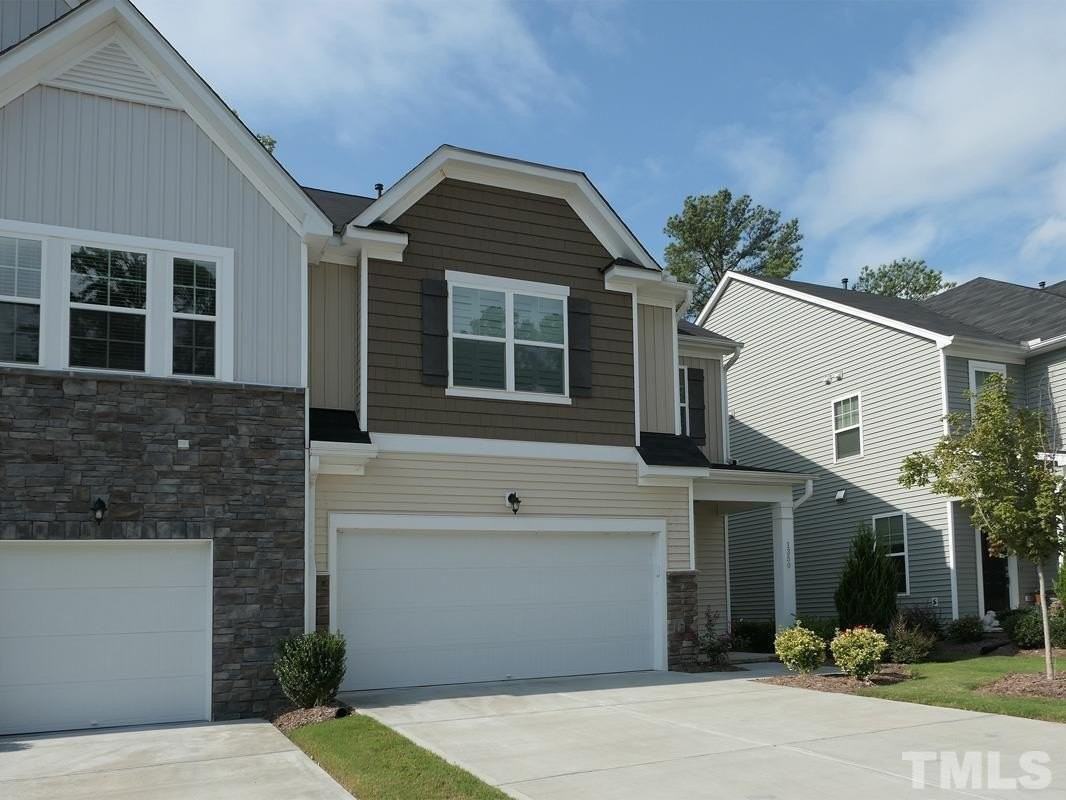 1350 Southpoint Trl - Photo 2 of 27