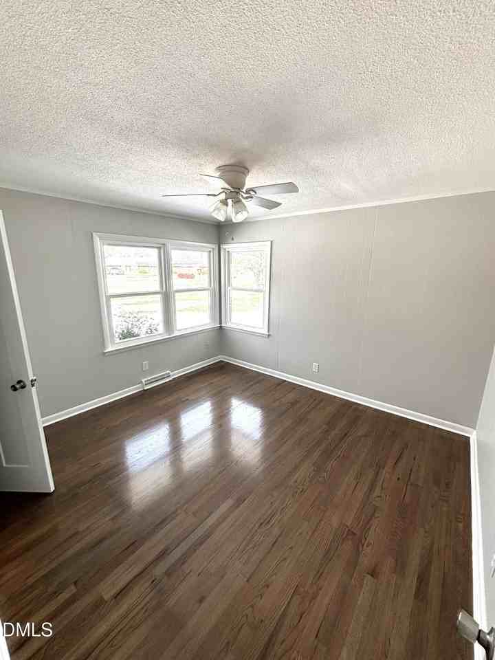 1510 Fairview St - Photo 5 of 5